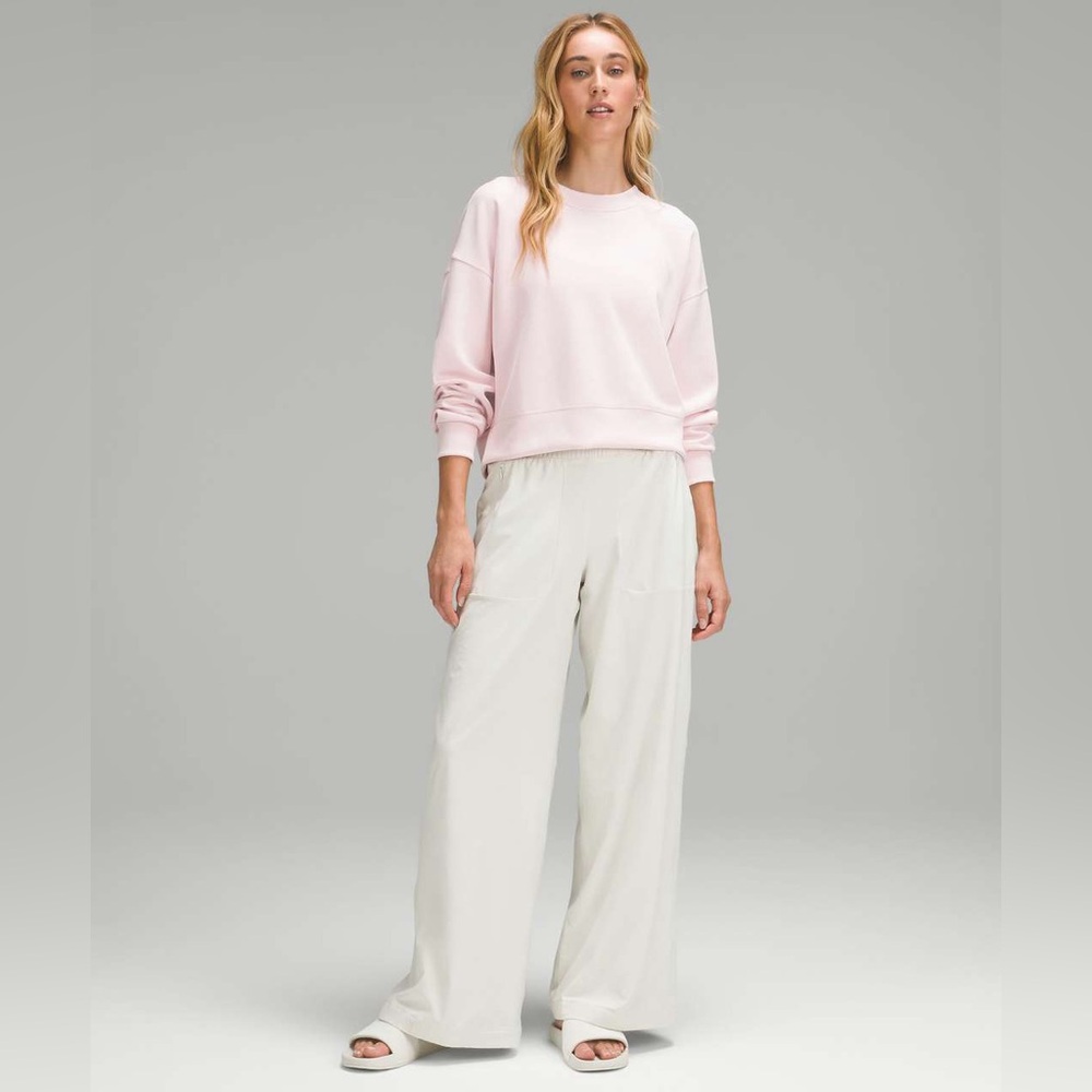 Lululemon Softstreme Perfectly Oversized Cropped Crew - Picture 2 of 9